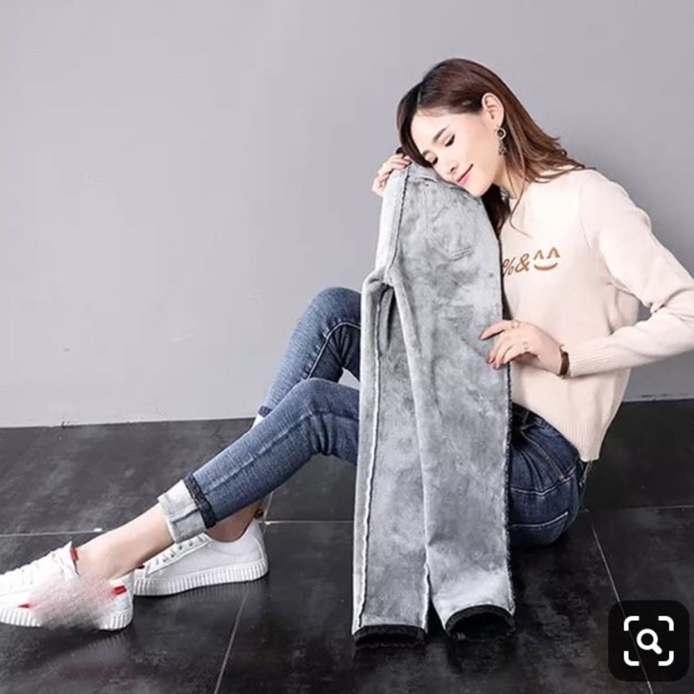 NWT Fleece lined jeans